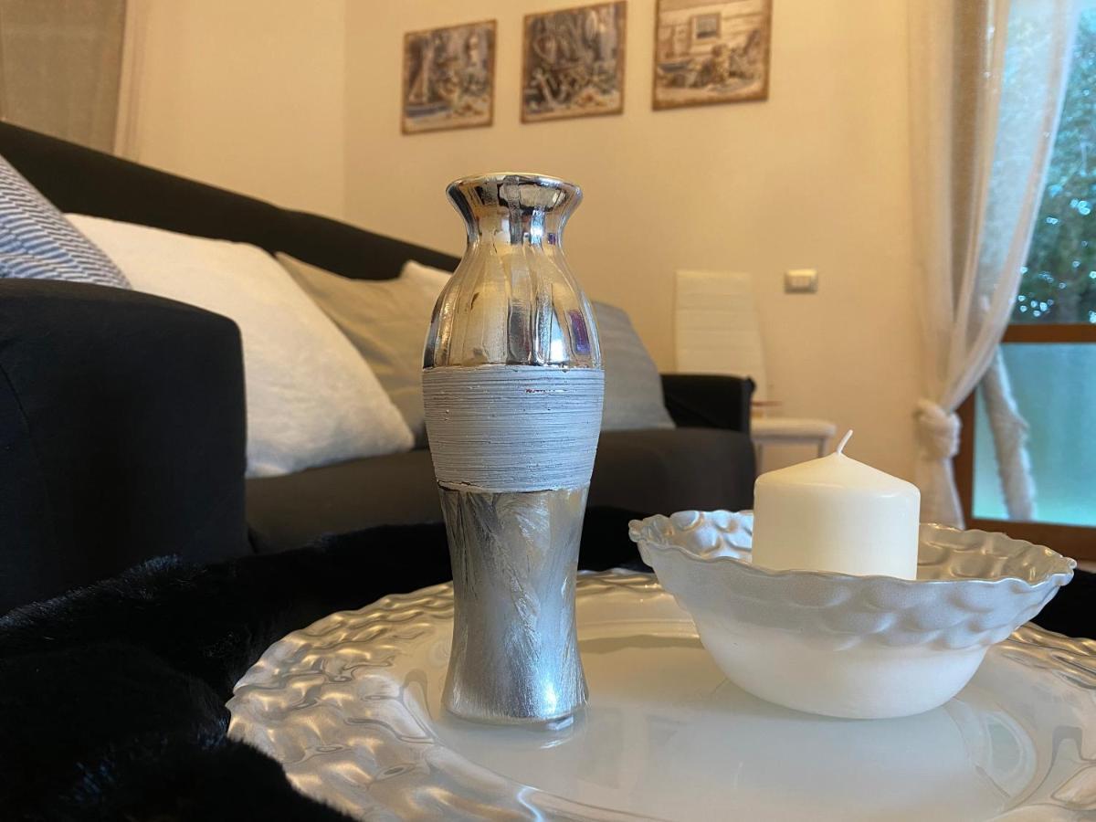 Bianca Villa Tertenìa
